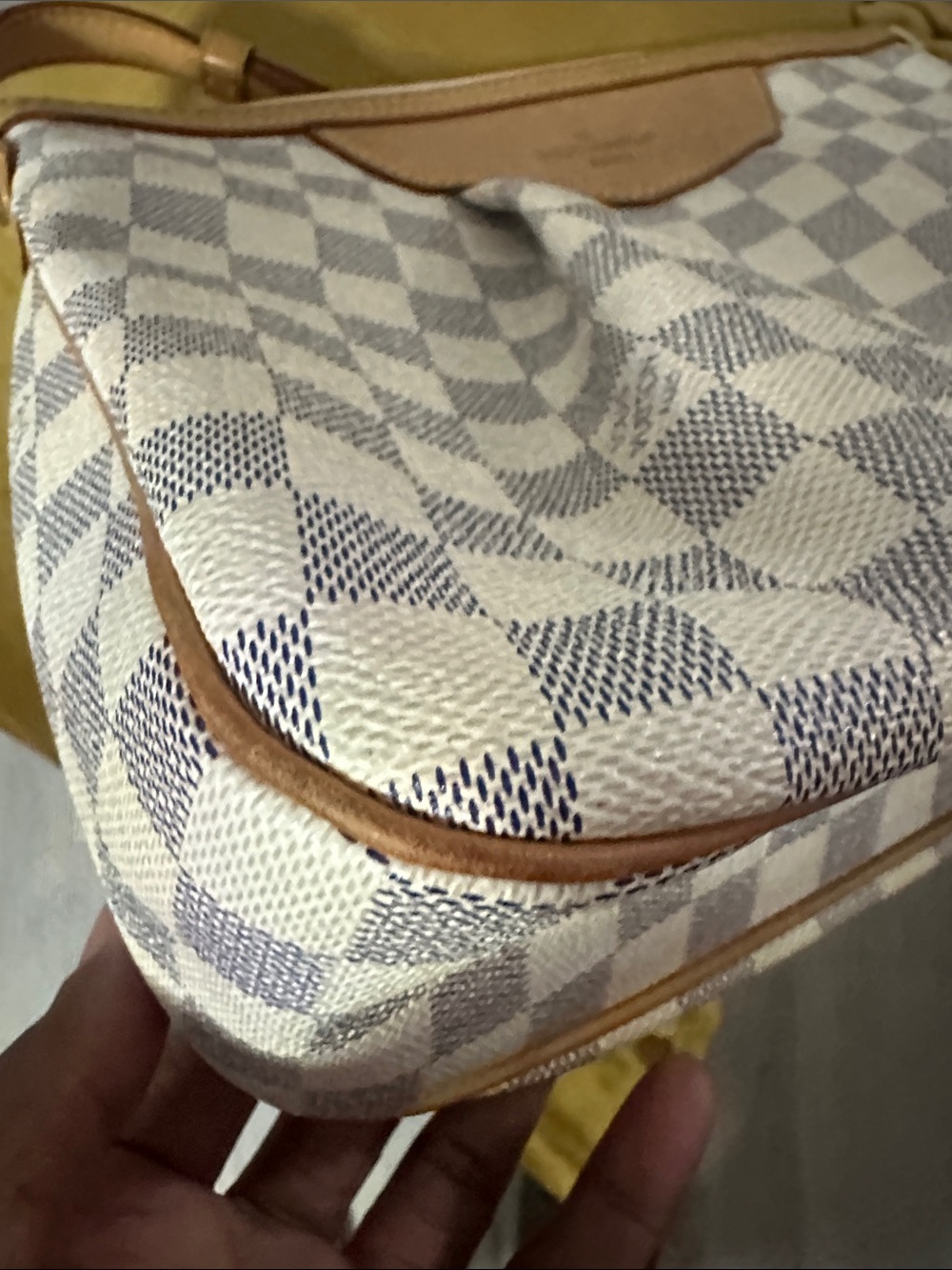 Louis Vuitton Damier Azur Siracusa Crossbody - Picture 7 of 16